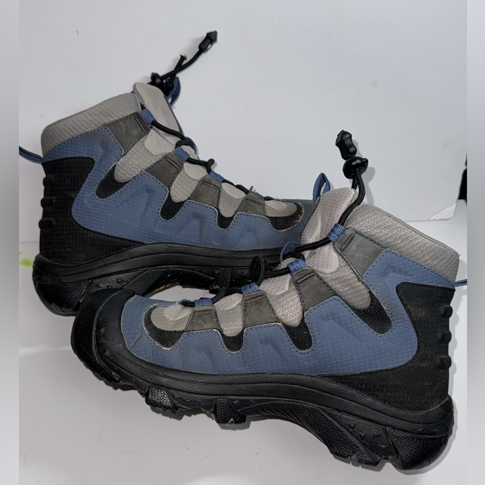 Sz 7 WOMENS KEEN GROWLER INSULATED HIKING BOOTS BLUE AND BLACK COLOR